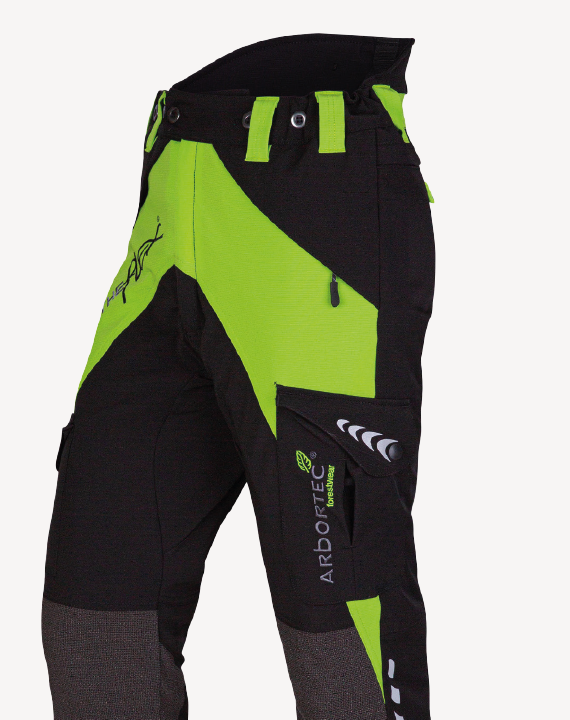 Schnittschutzhose in grün und schwarz