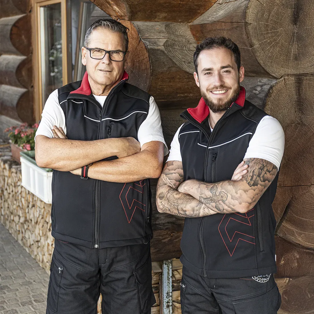 ROOFING XPERT Softshell Weste schwarz Lifestyle Foto